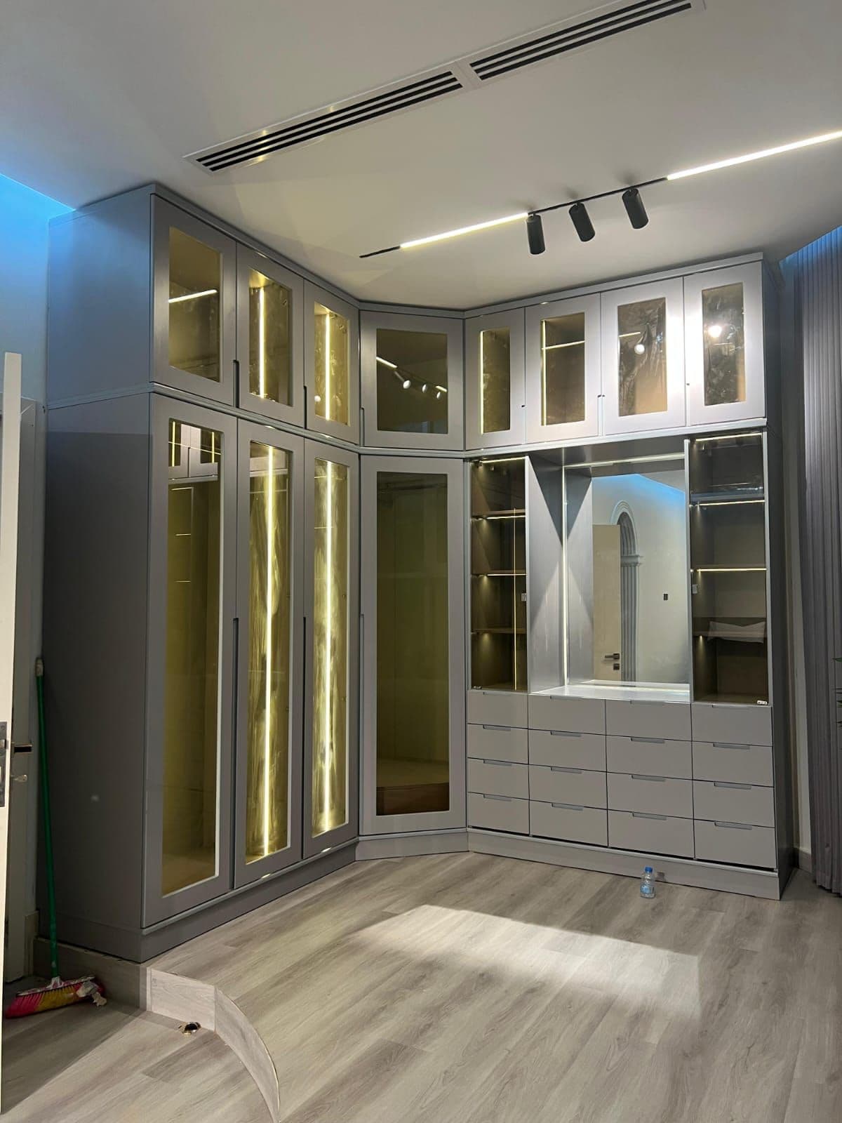 Interior Design & Fit-Out