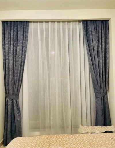 Curtain